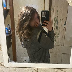 Hello I'm Allie selling things I no longer want ,I have way to many things😭😂.